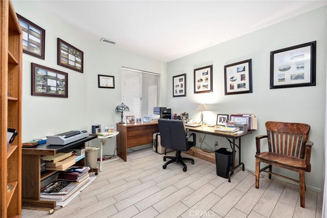 25300 Corte Sombrero, Murrieta, CA 92563