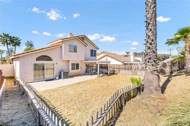 25300 Corte Sombrero, Murrieta, CA 92563