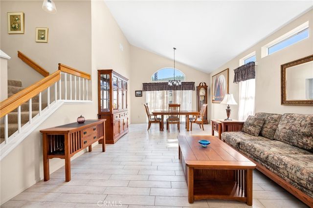 25300 Corte Sombrero, Murrieta, CA 92563