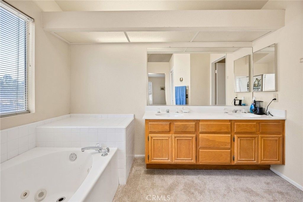 Image 31 of property listing at 25300 Corte Sombrero, Murrieta, CA 92563