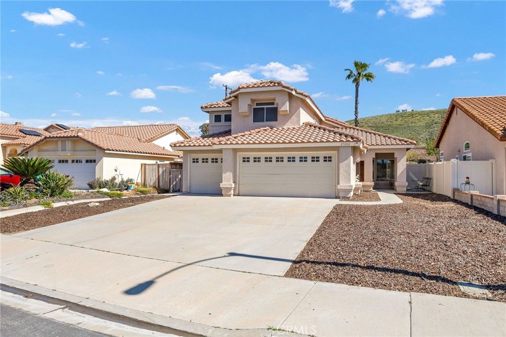 Image 36 of property listing at 25300 Corte Sombrero, Murrieta, CA 92563