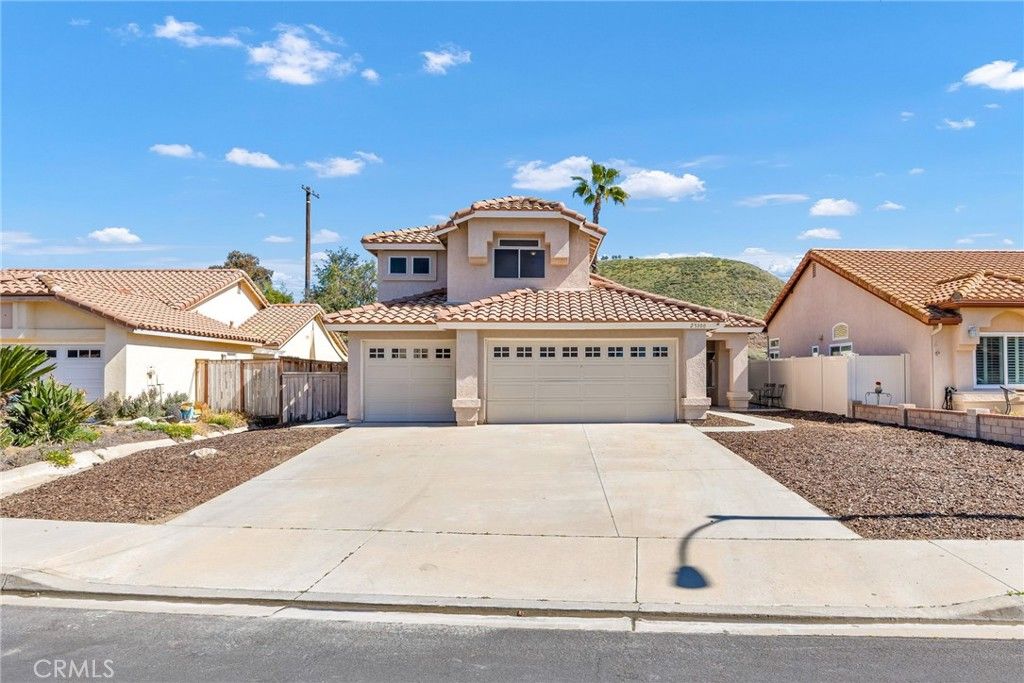 Image 37 of property listing at 25300 Corte Sombrero, Murrieta, CA 92563