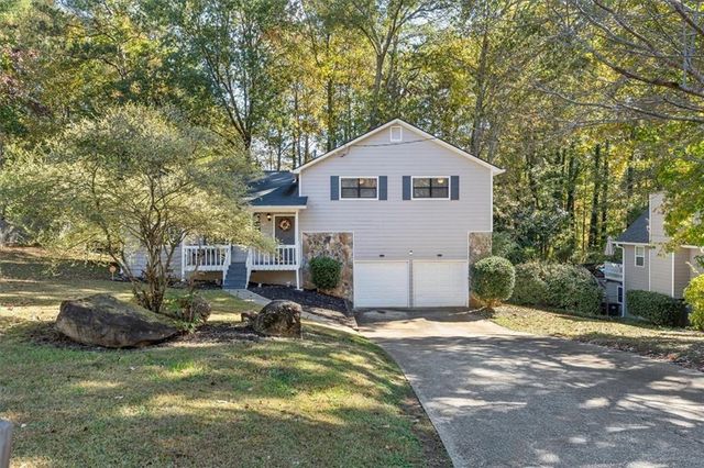 4041 Woodbridge Court, Powder Springs, GA 30127