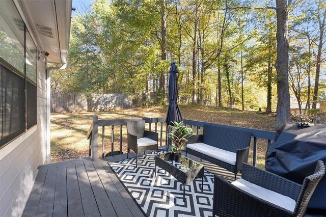 4041 Woodbridge Court, Powder Springs, GA 30127