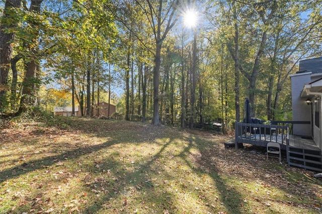 4041 Woodbridge Court, Powder Springs, GA 30127