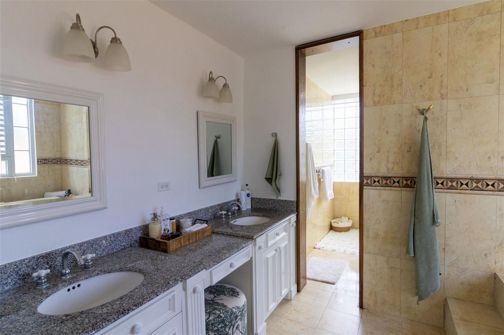 Image 19 of property listing at A21 CALLE POPPY, PARQUE FORESTAL A21, San Juan, PR 00926