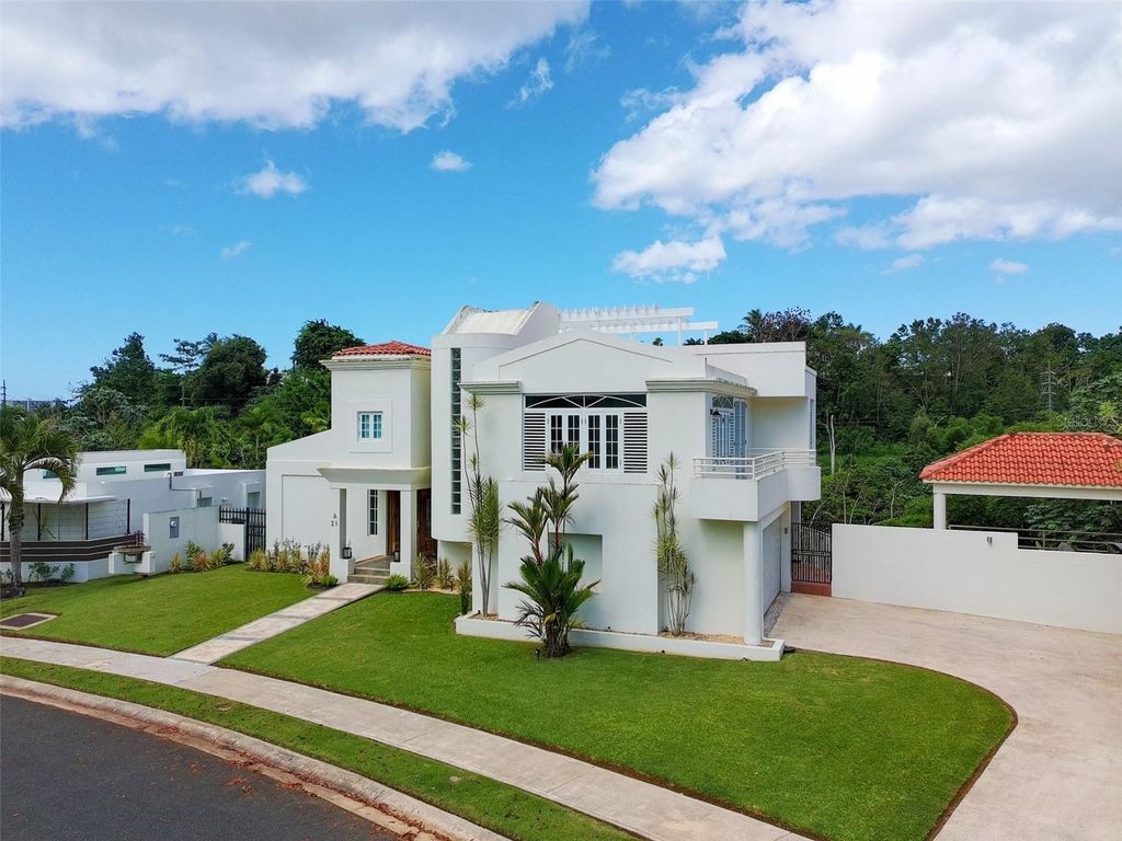 Image 23 of property listing at A21 CALLE POPPY, PARQUE FORESTAL A21, San Juan, PR 00926