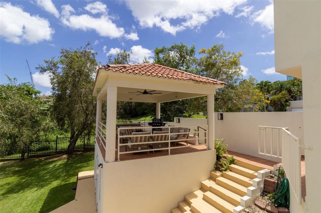 Image 7 of property listing at A21 CALLE POPPY, PARQUE FORESTAL A21, San Juan, PR 00926