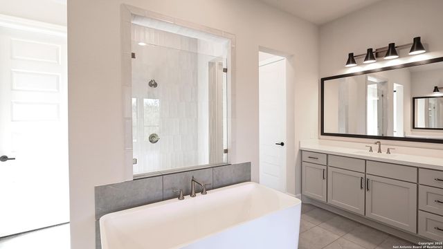 1108 Elm Forest Drive, New Braunfels, TX 78132