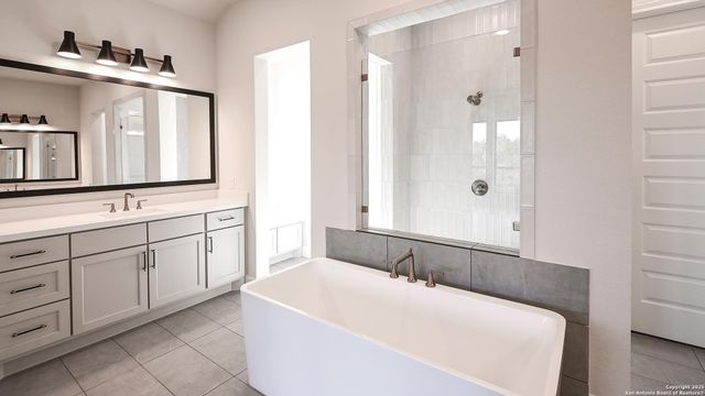 1108 Elm Forest Drive, New Braunfels, TX 78132