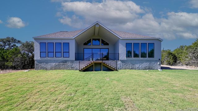 1108 Elm Forest Drive, New Braunfels, TX 78132