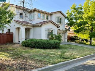 2325 Lansdowne Pl, Vallejo, CA 94591