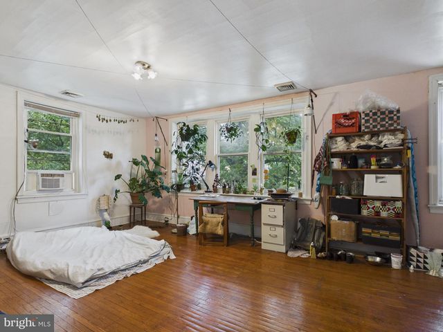 4702 CEDAR AVE, Philadelphia, PA 19143