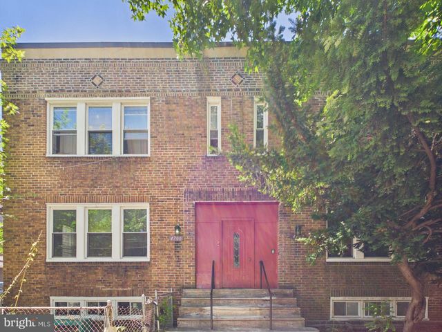 4702 CEDAR AVE, Philadelphia, PA 19143