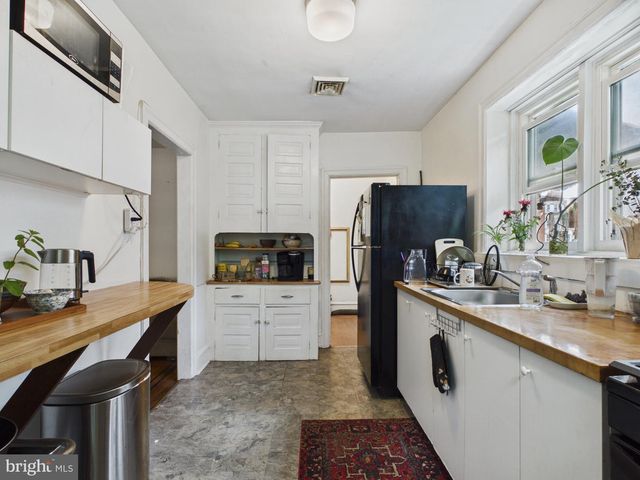 4702 CEDAR AVE, Philadelphia, PA 19143