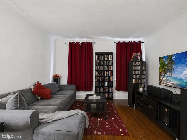 4702 CEDAR AVE, Philadelphia, PA 19143