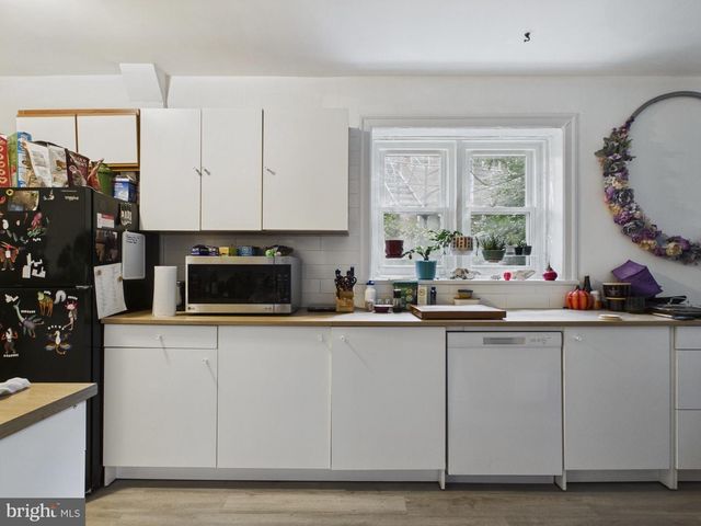 4702 CEDAR AVE, Philadelphia, PA 19143