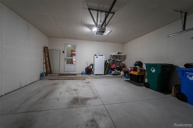 2090 Pleasant Drive, Commerce Twp, MI 48390