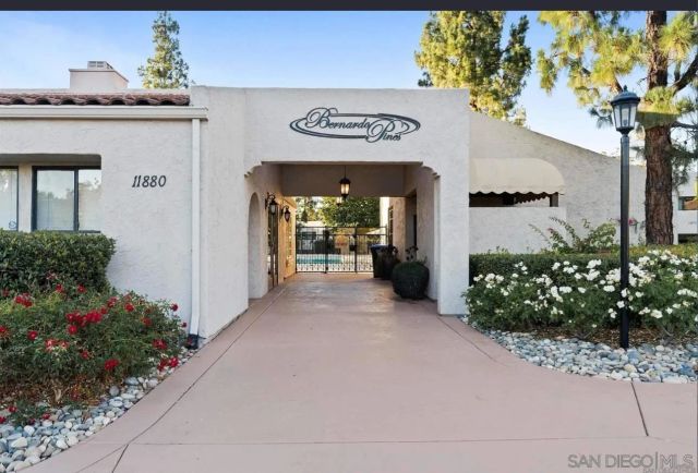 17885 Caminito Pinero 255, San Diego, CA 92128