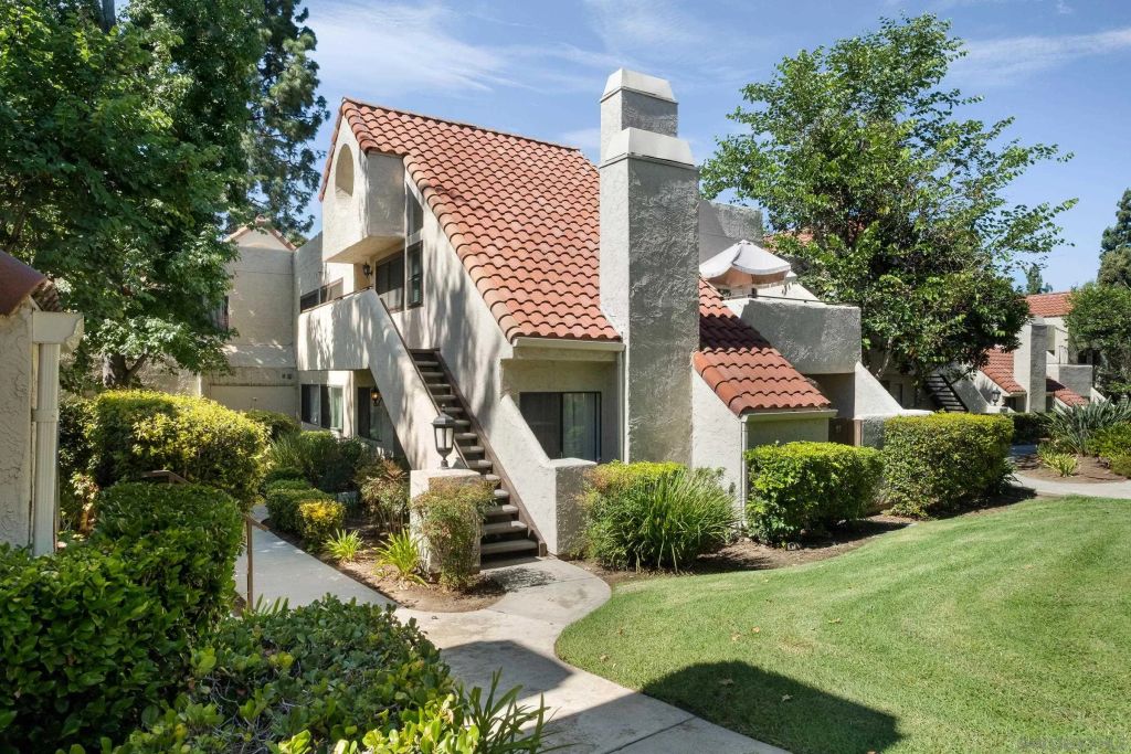 17885 Caminito Pinero 255, San Diego, CA 92128