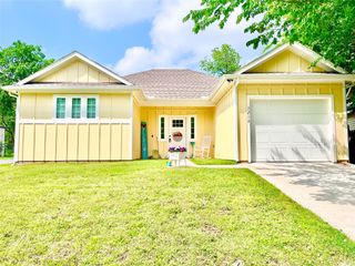 1213 W Woodard Street, Denison, TX 75020