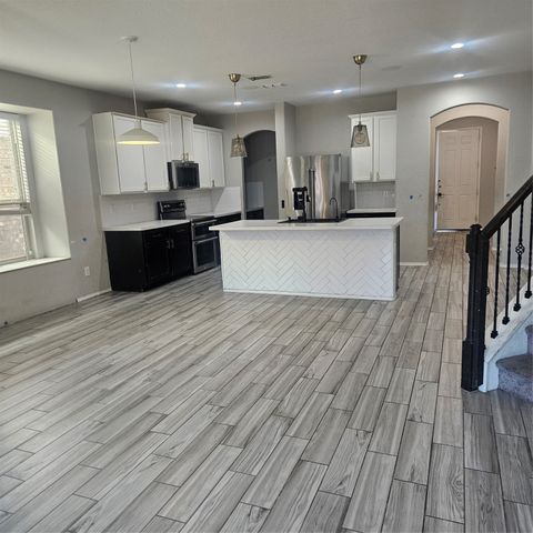 7413 Lake Vista Way, Fort Worth, TX 76179