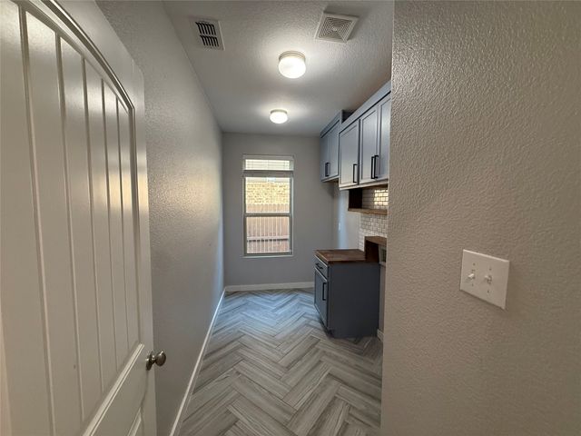 7413 Lake Vista Way, Fort Worth, TX 76179