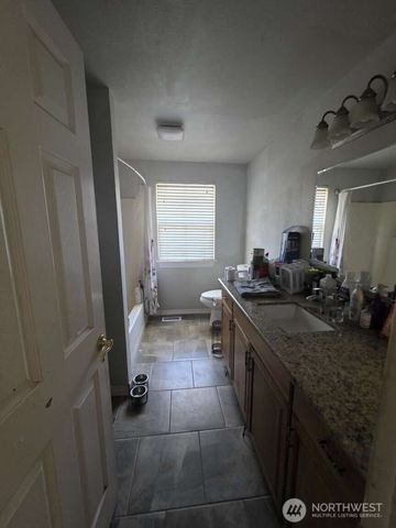 1415 172nd Street E, Spanaway, WA 98387