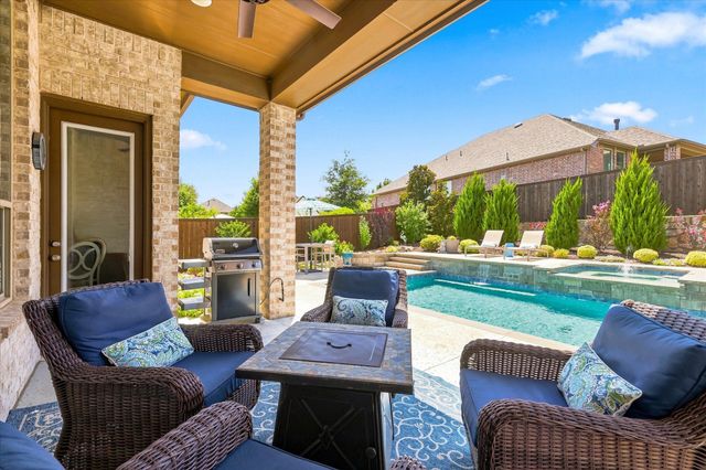 3905 W Wildridge Boulevard, Oak Point, TX 75068