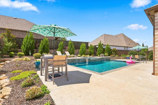3905 W Wildridge Boulevard, Oak Point, TX 75068