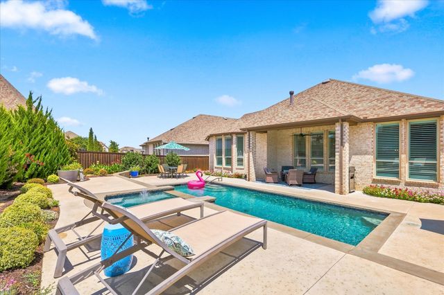 3905 W Wildridge Boulevard, Oak Point, TX 75068