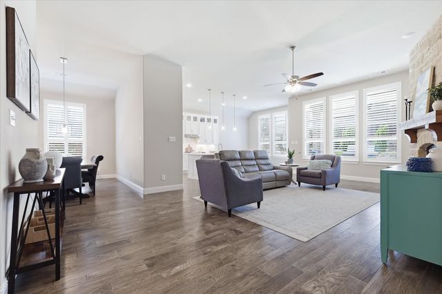 3905 W Wildridge Boulevard, Oak Point, TX 75068