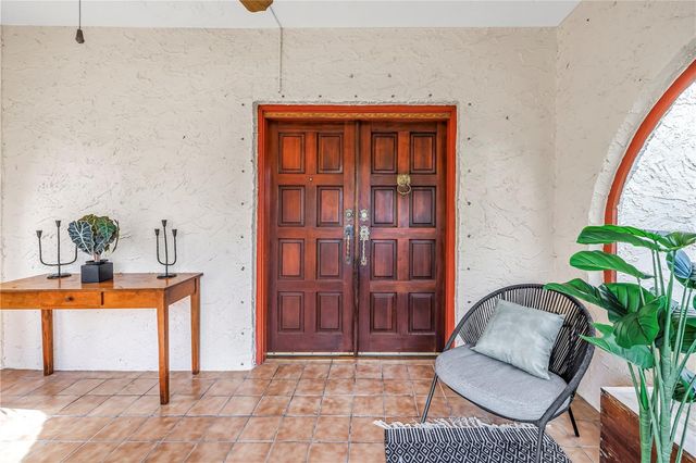 6120 5TH AVENUE S, St Petersburg, FL 33707