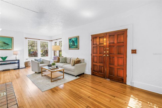 6120 5TH AVENUE S, St Petersburg, FL 33707
