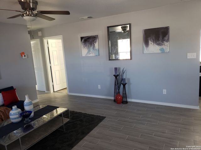 314 W PETALUMA BLVD, San Antonio, TX 78221