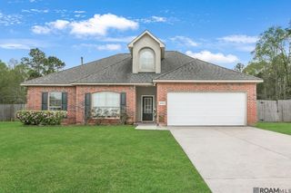 26526 Acadia Ct, Denham Springs, LA 70726
