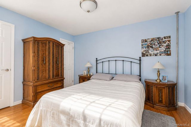 2118 W 7th Street, Brooklyn, NY 11223