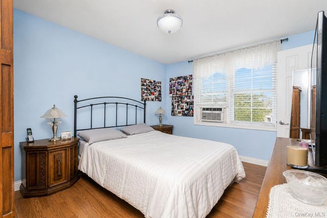 2118 W 7th Street, Brooklyn, NY 11223