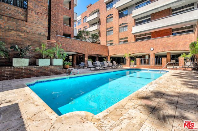 200 N Swall Drive 313, Beverly Hills, CA 90211