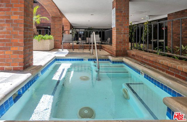 200 N Swall Drive 313, Beverly Hills, CA 90211