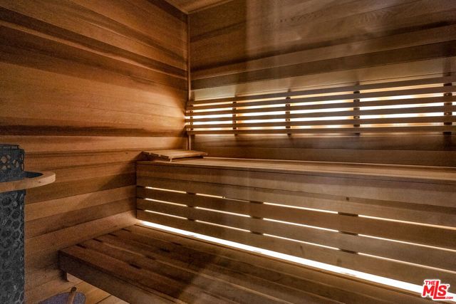 200 N Swall Drive 313, Beverly Hills, CA 90211