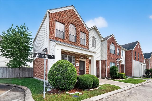 1747 Aden Mist Drive, Houston, TX 77003