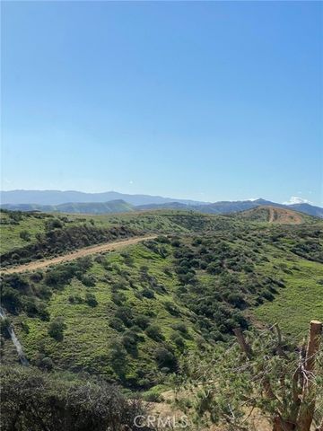 14035 Oakely Dr., Riverside, CA 92503