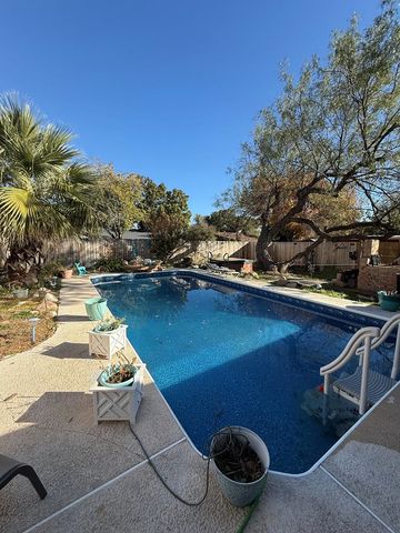 2834 Chimney Rock Lane, San Angelo, TX 76904