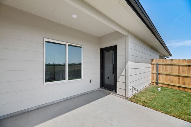 11324 W 35th Cir, Wichita, KS 67215