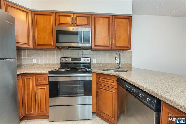5 Linden Street 3J, Hackensack, NJ 07601
