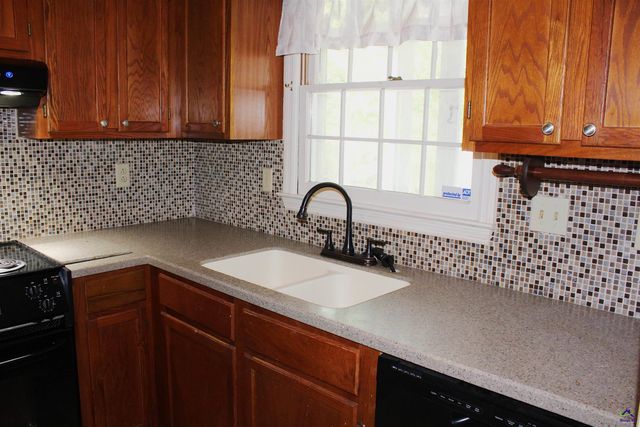 100 Embassy Court, Macon, GA 31210