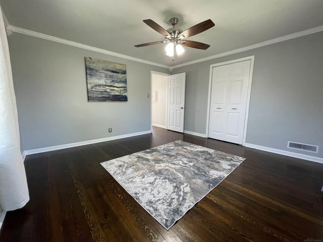 1925 Handley Street, Saginaw, MI 48602