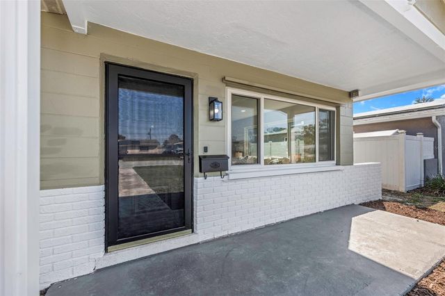 5744 17TH AVENUE N, St Petersburg, FL 33710