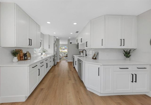 5744 17TH AVENUE N, St Petersburg, FL 33710